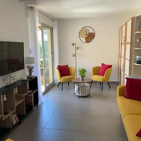 Lägenhet Boulouris *